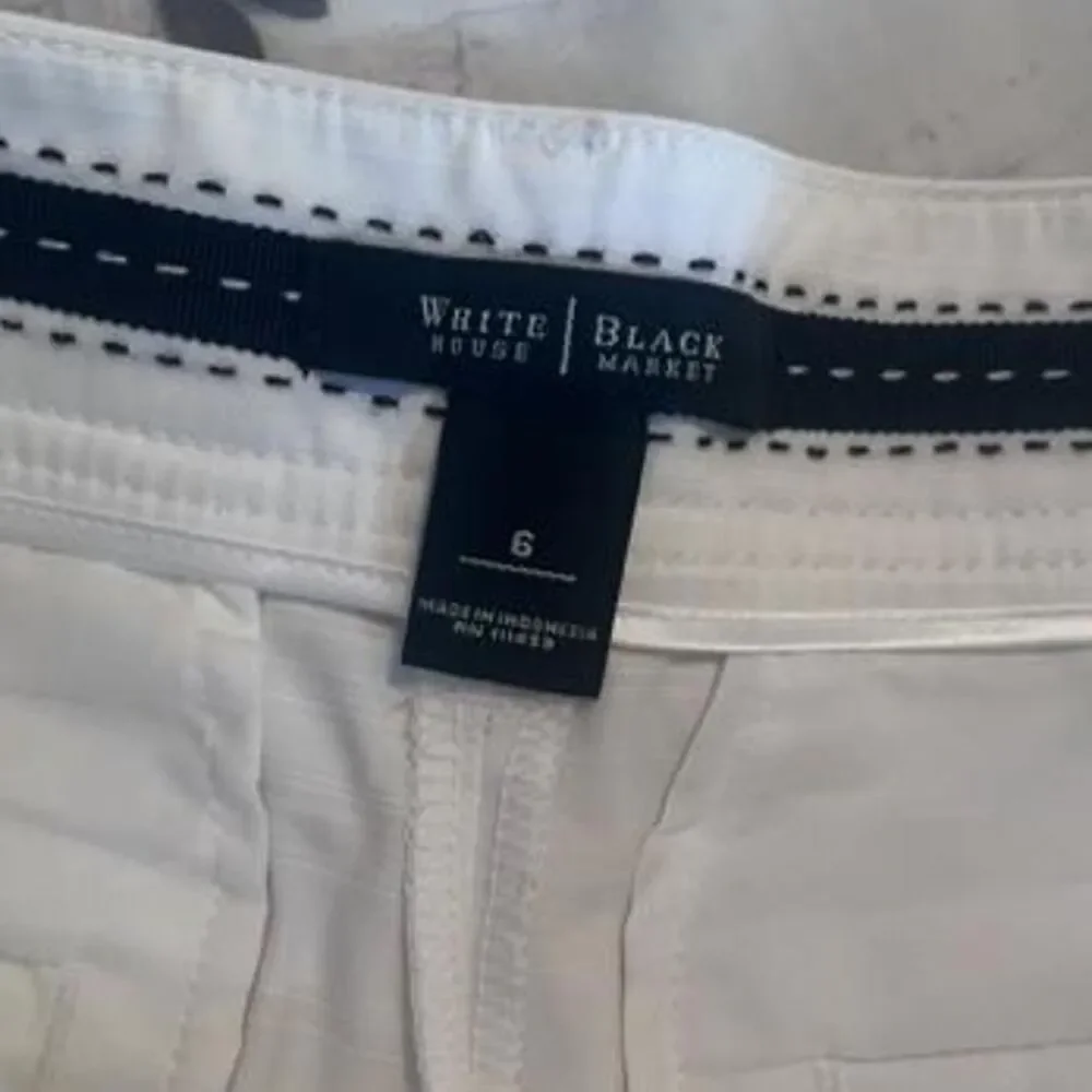 White-house-black-market Women's White and Cream Shorts